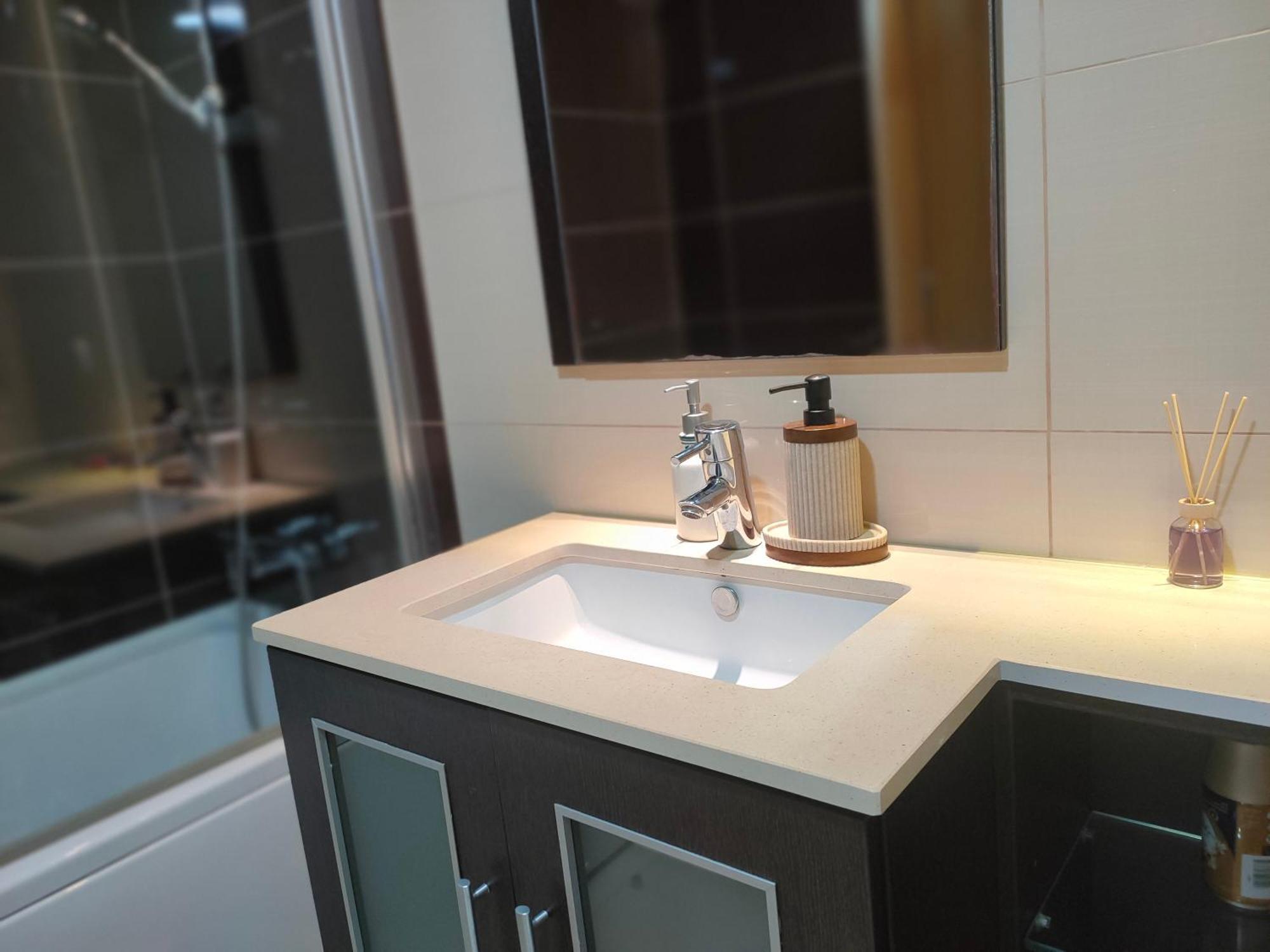 Adalberto Nascimento Luxury Aparta-Hostel At Colinas Do Cruzeiro Odivelas  Eksteriør billede